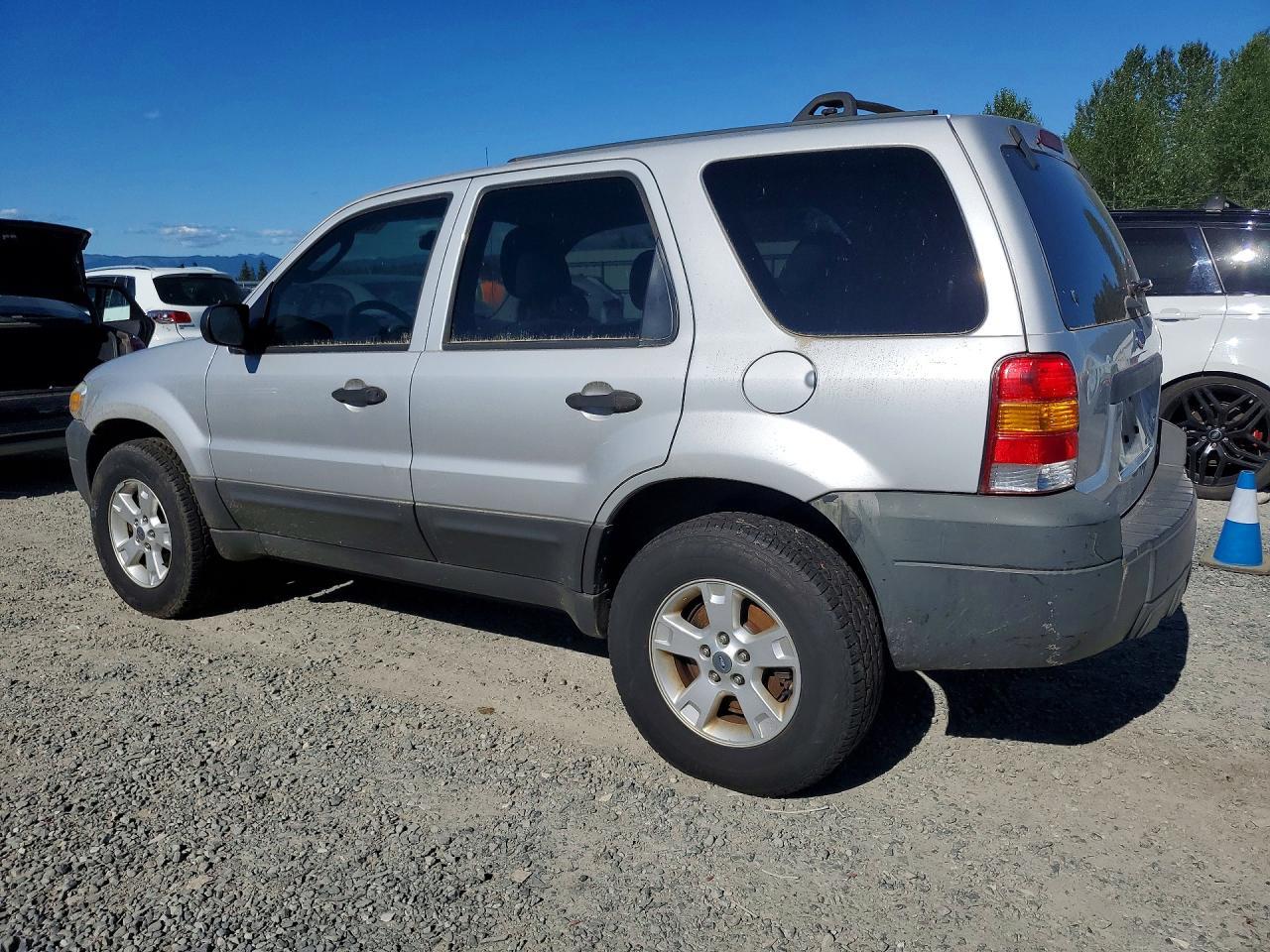 2005 Ford Escape Xlt - Image 2
