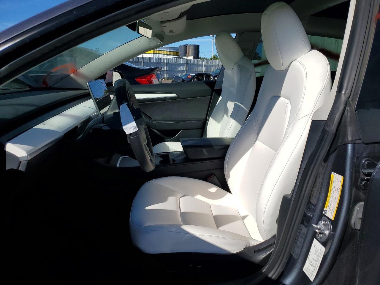 2023 Tesla Model 3 - Фото 7