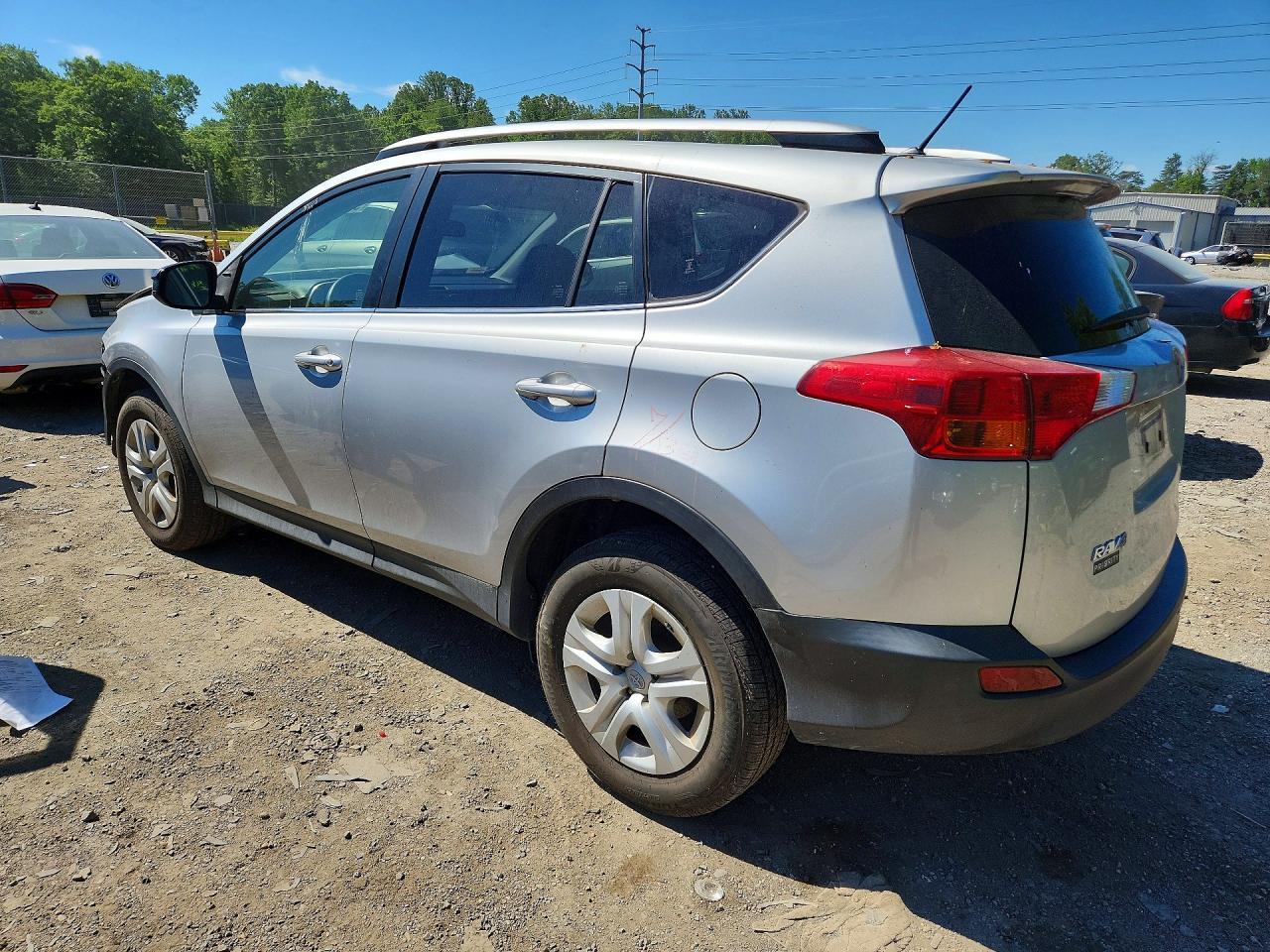 2015 Toyota Rav4 Le - Фото 2