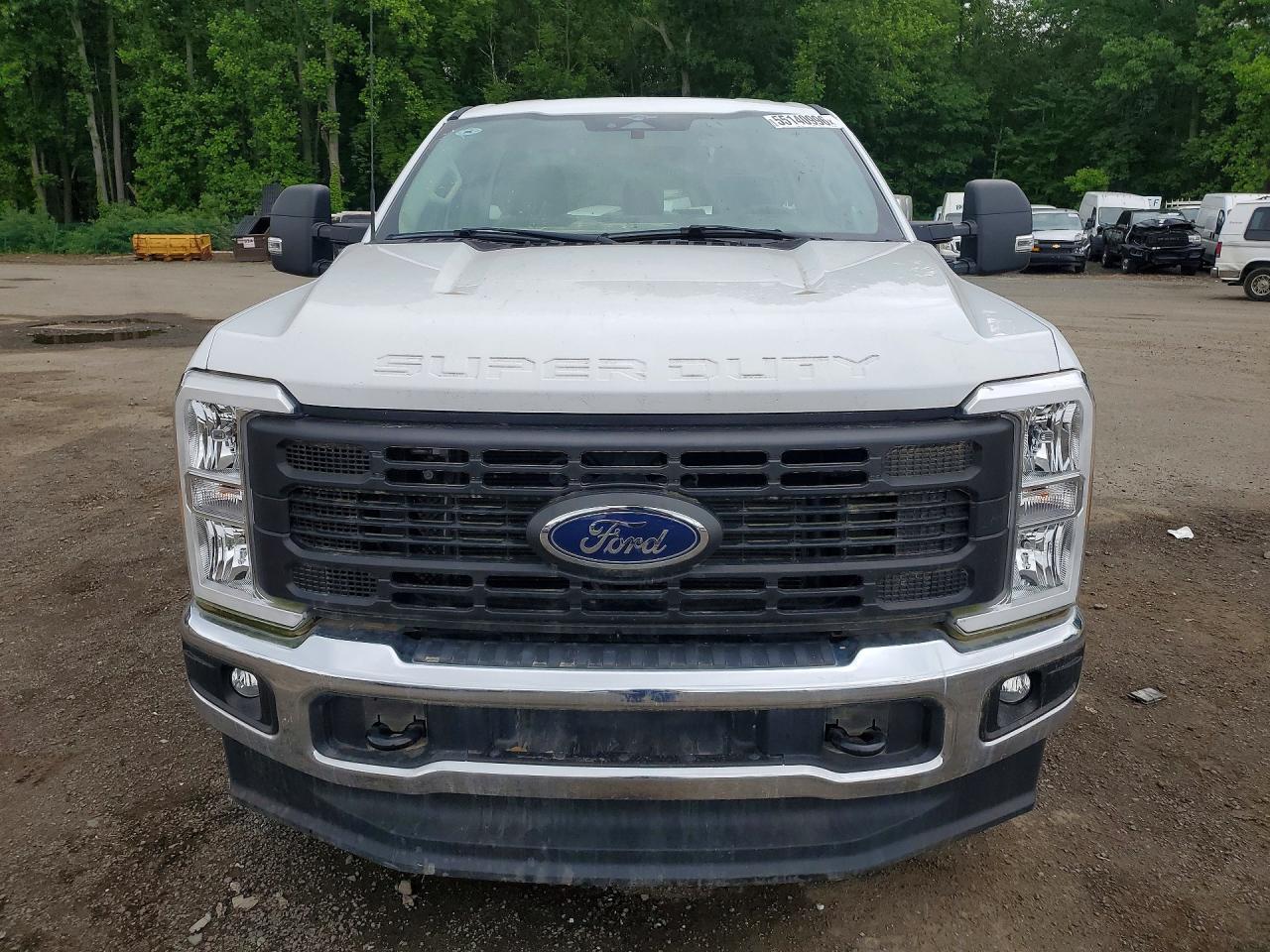 2023 Ford F250 Super Duty - Фото 5