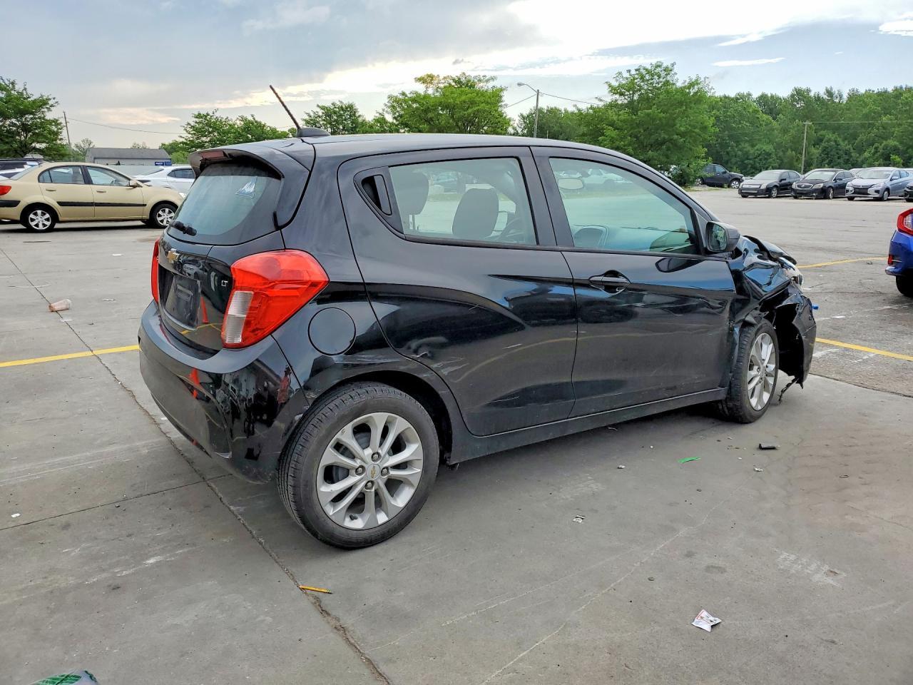 2020 Chevrolet Spark 1Lt - Фото 3