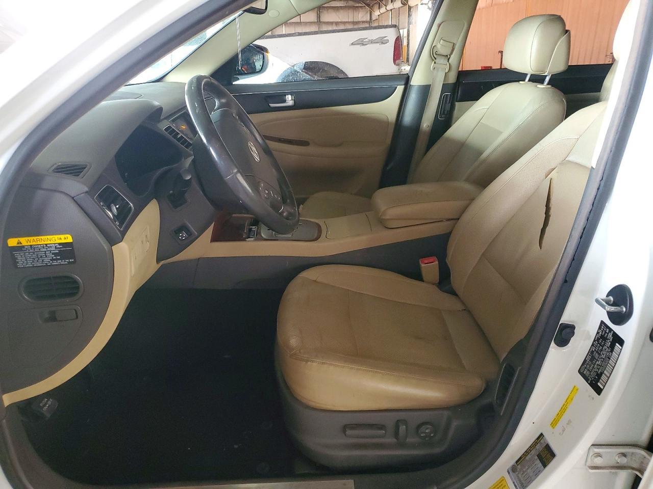 2012 Hyundai Genesis 3.8L - Image 7
