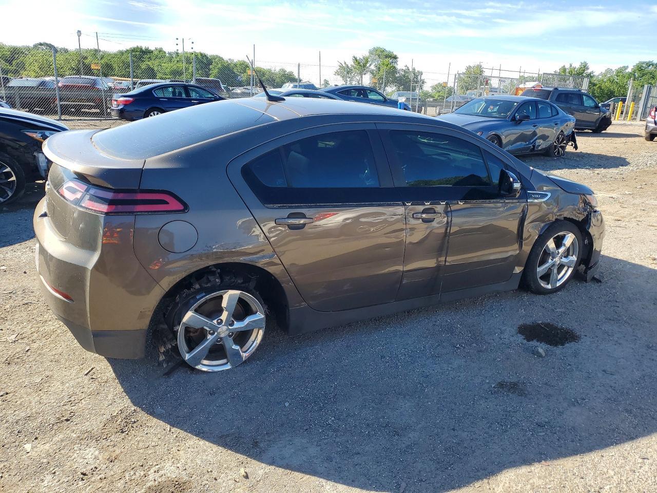2014 Chevrolet Volt - Фото 3