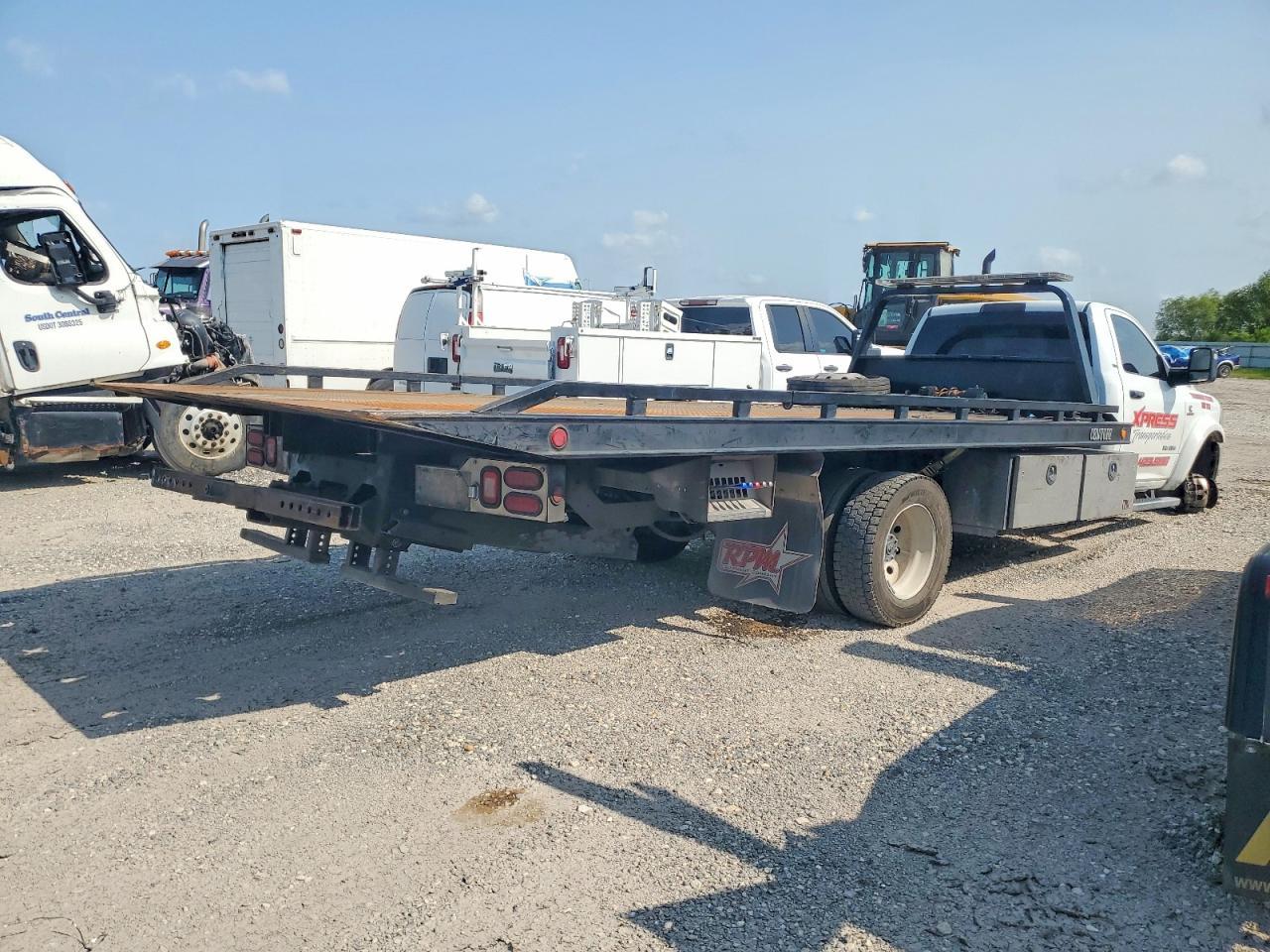 2024 Ram 5500 - Rollback Tow Truck - Фото 4