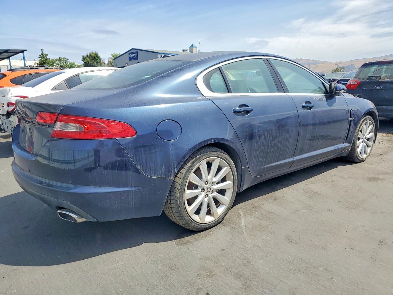 2010 Jaguar Xf Premium - Фото 3