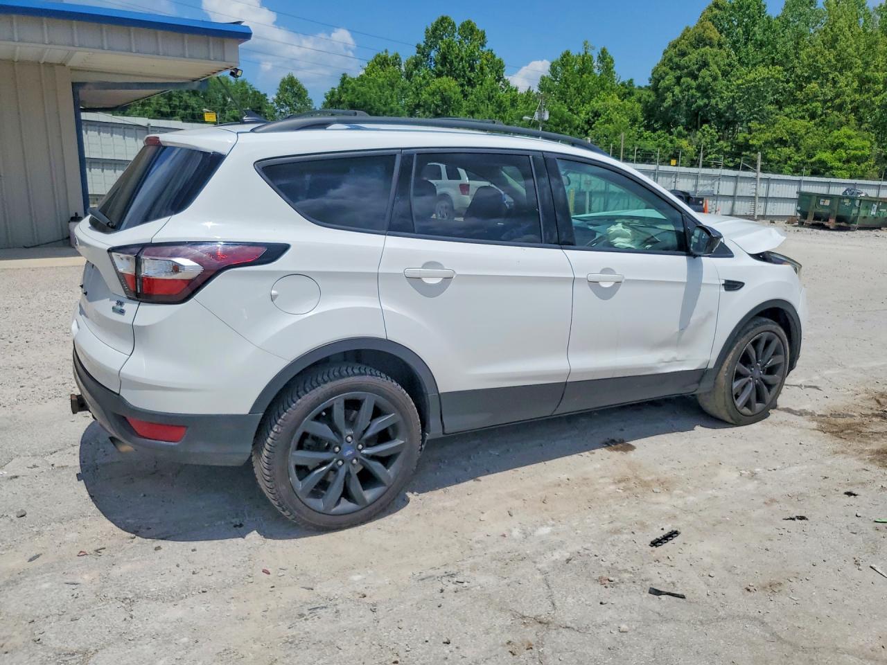 2018 Ford Escape Se - Фото 3
