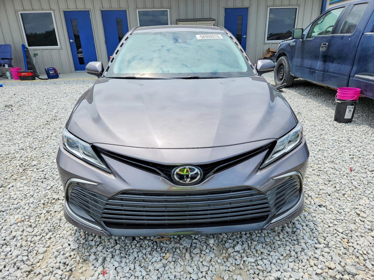 2021 Toyota Camry Le - Фото 5