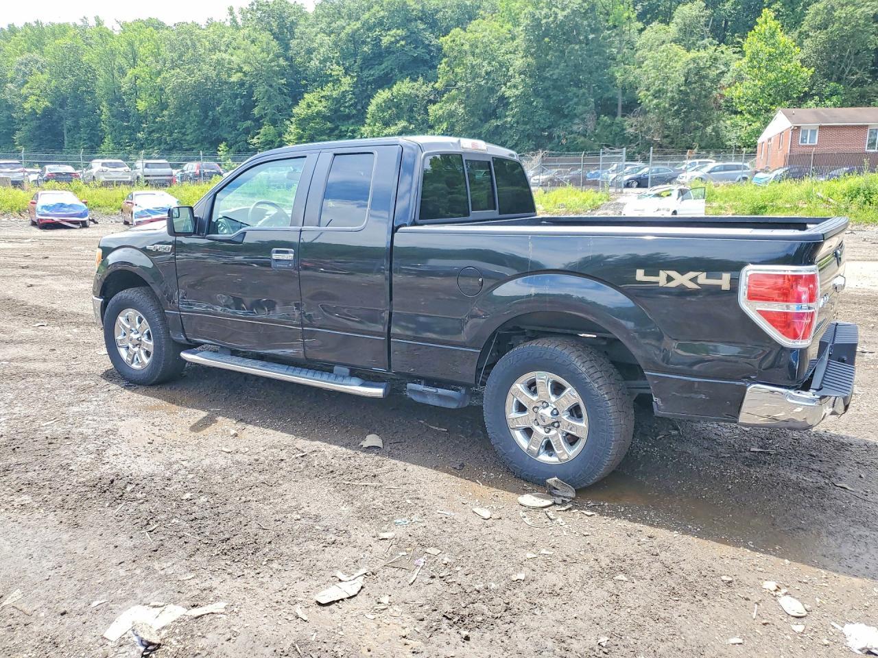 2013 Ford F150 Super Cab - Фото 2