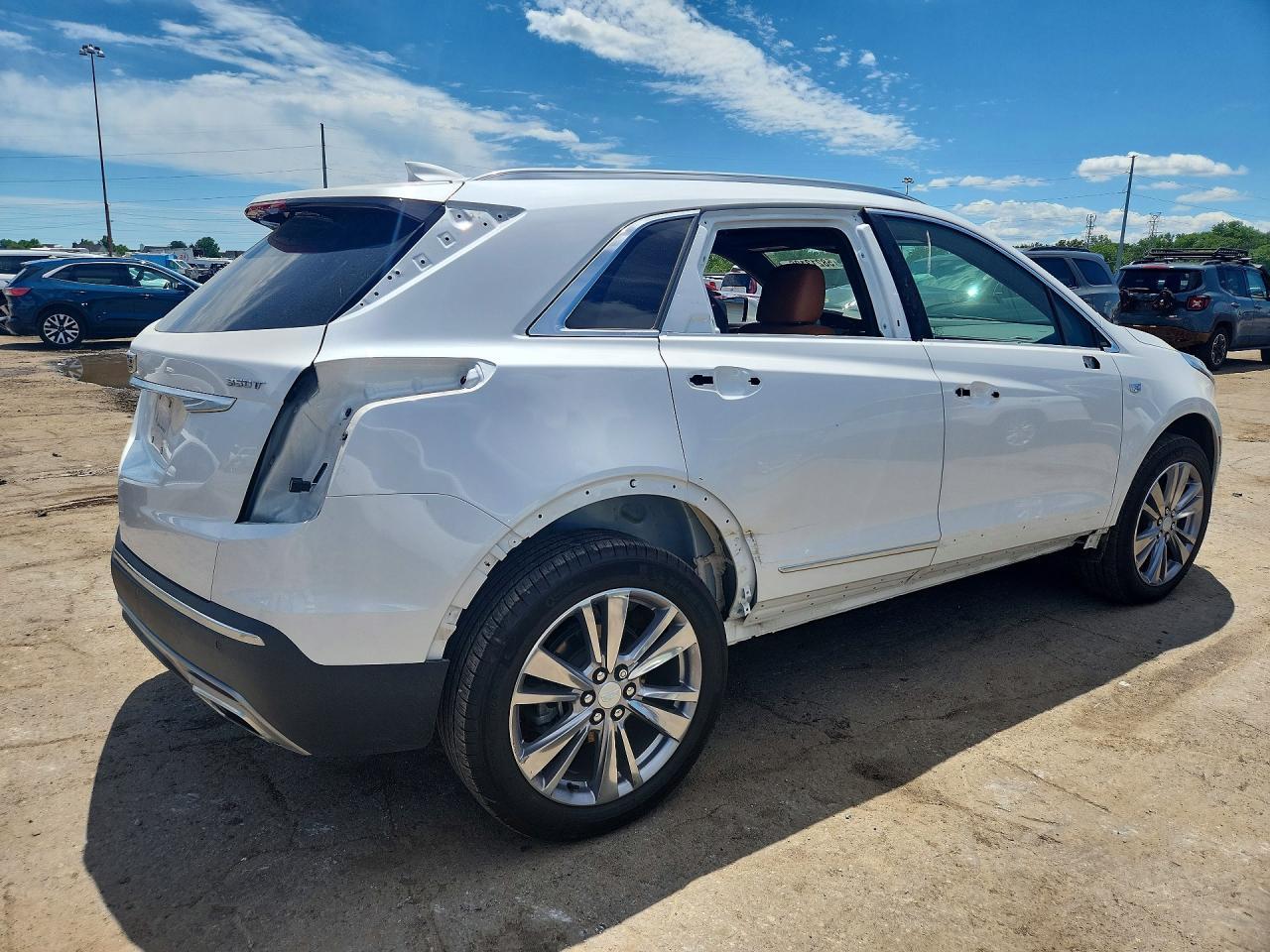 2024 Cadillac Xt5 Premium Luxury - Фото 3