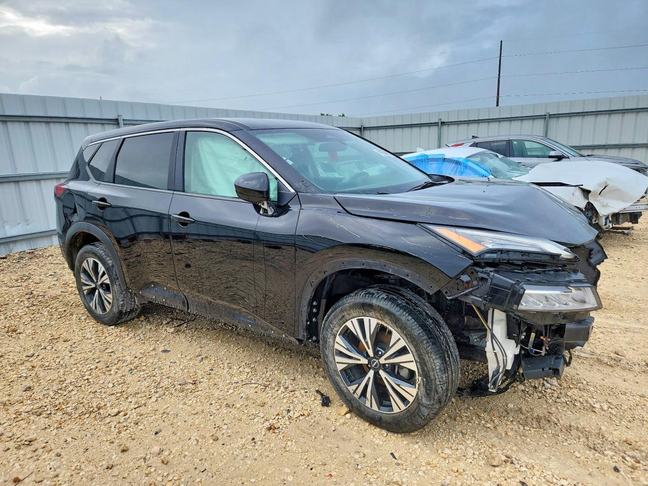 2023 Nissan Rogue Sv - Image 4