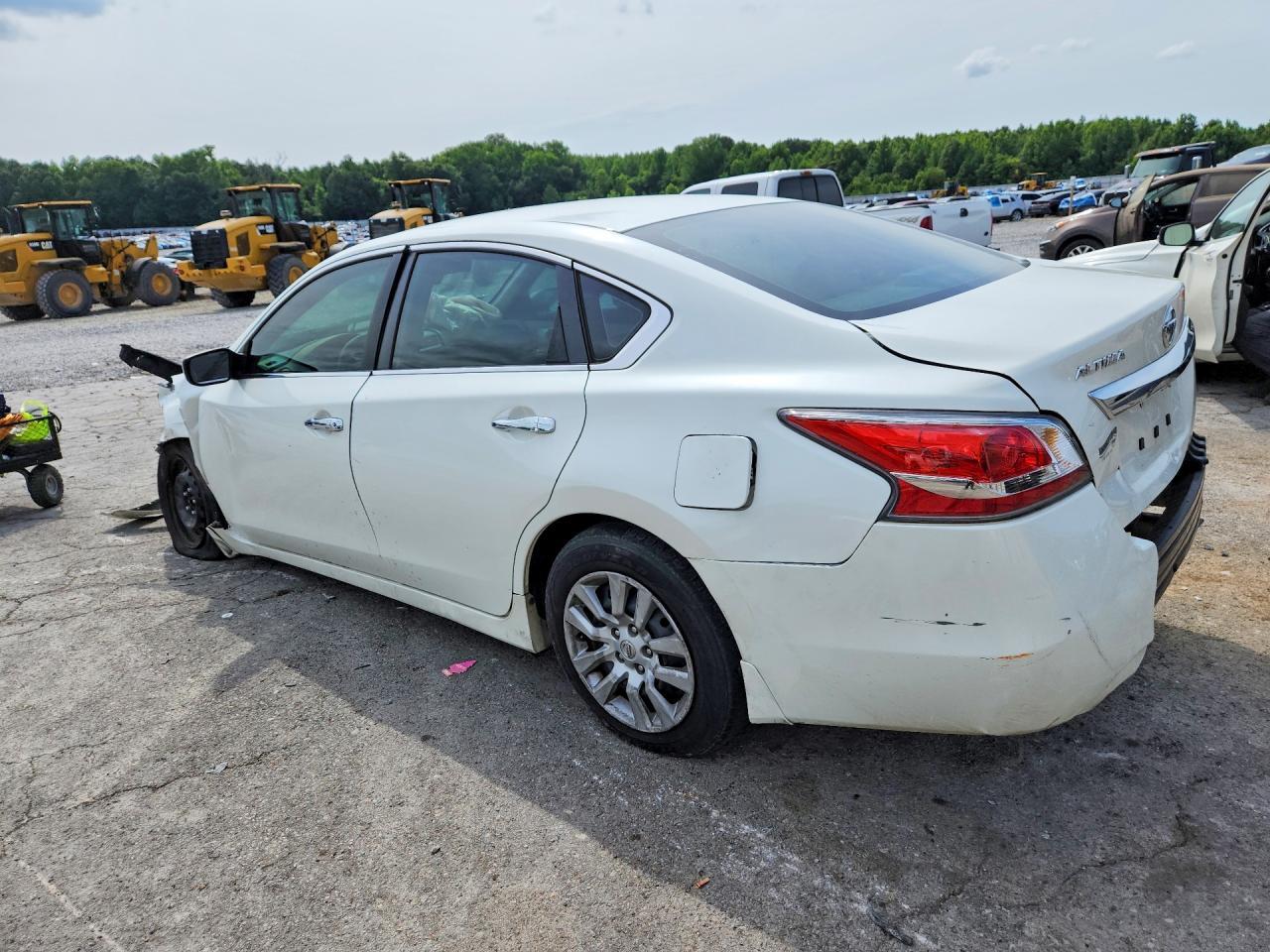 2015 Nissan Altima 2.5 S - Image 2