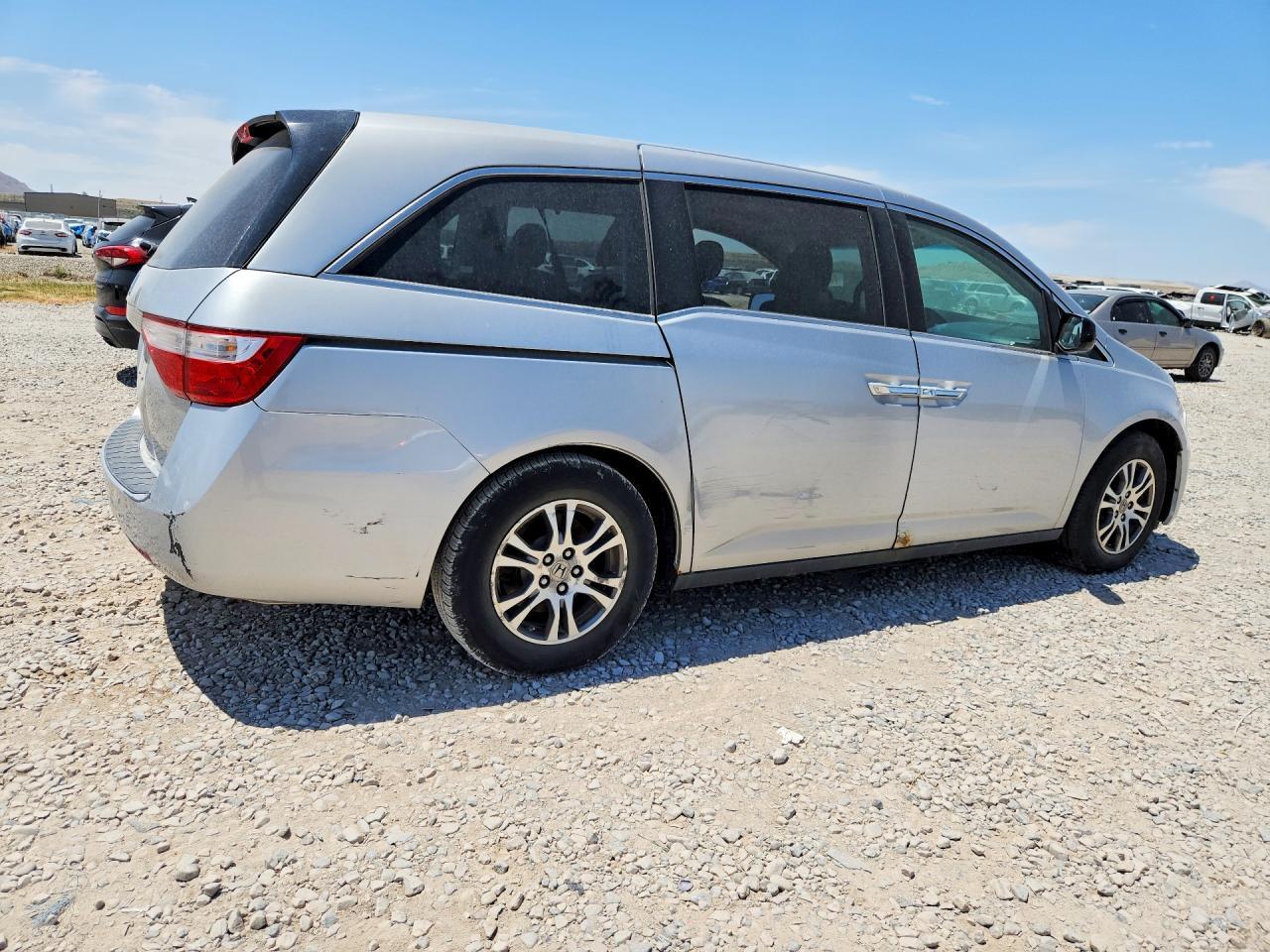 2011 Honda Odyssey Exl - Image 3