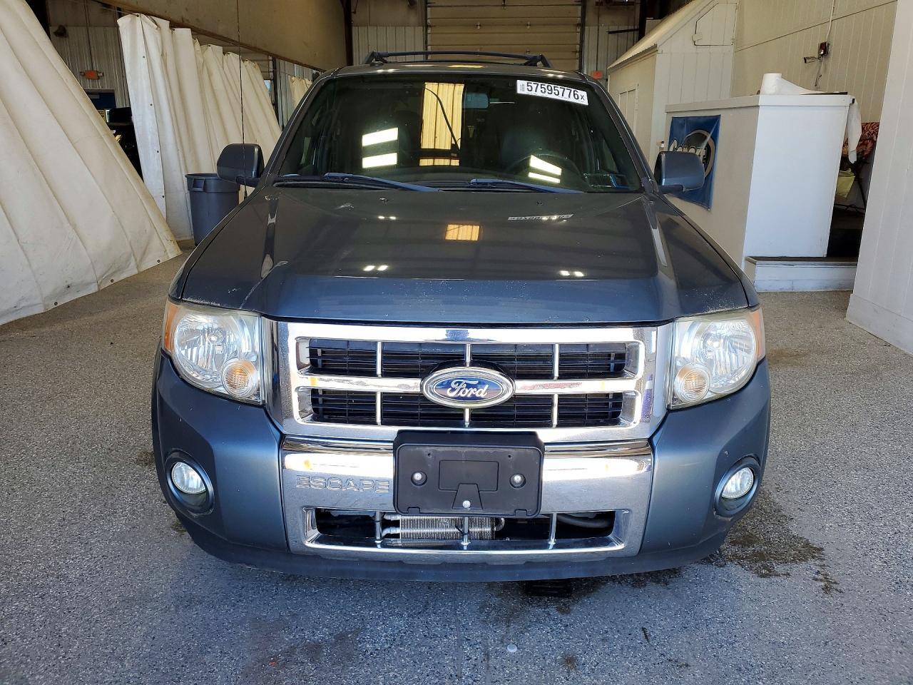 2010 Ford Escape Limited - Image 5