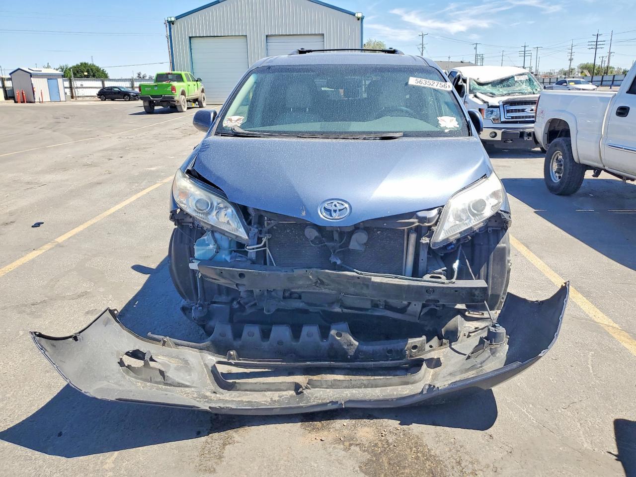 2014 Toyota Sienna Xle 8-Passenger - Фото 5