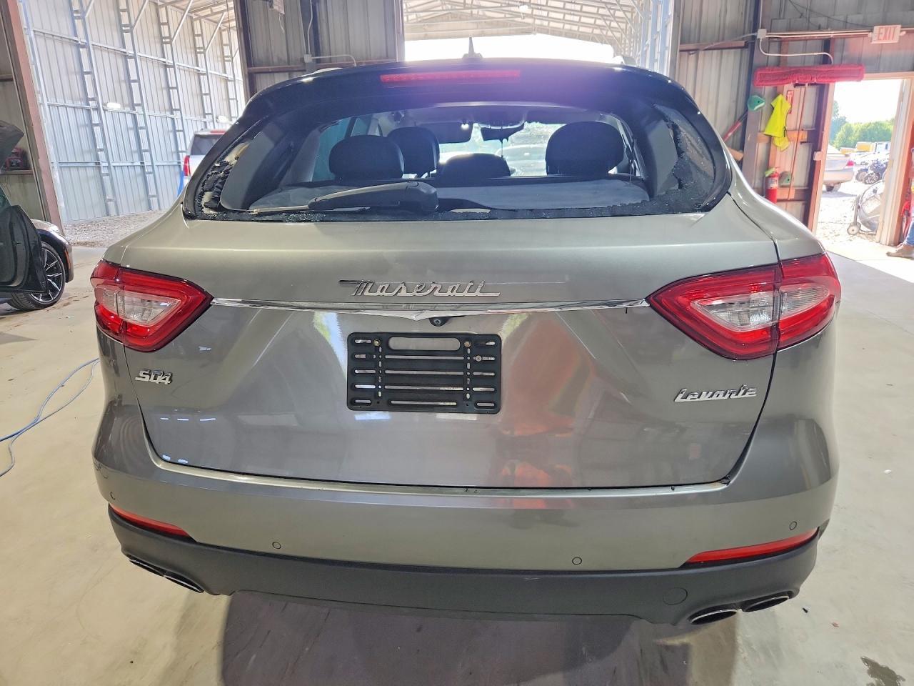 2017 Maserati Levante S - Фото 6