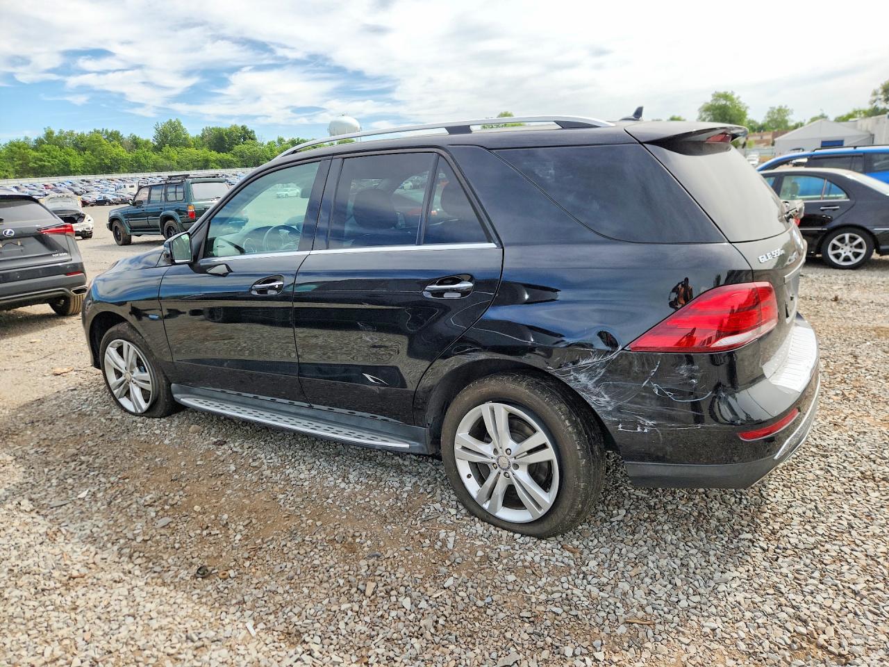2017 Mercedes-Benz Gle 550E 4Matic - Фото 2