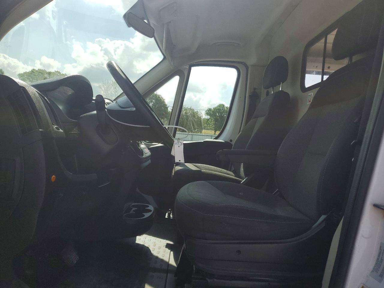 2015 Ram Promaster 1500 1500 Standard - Фото 7