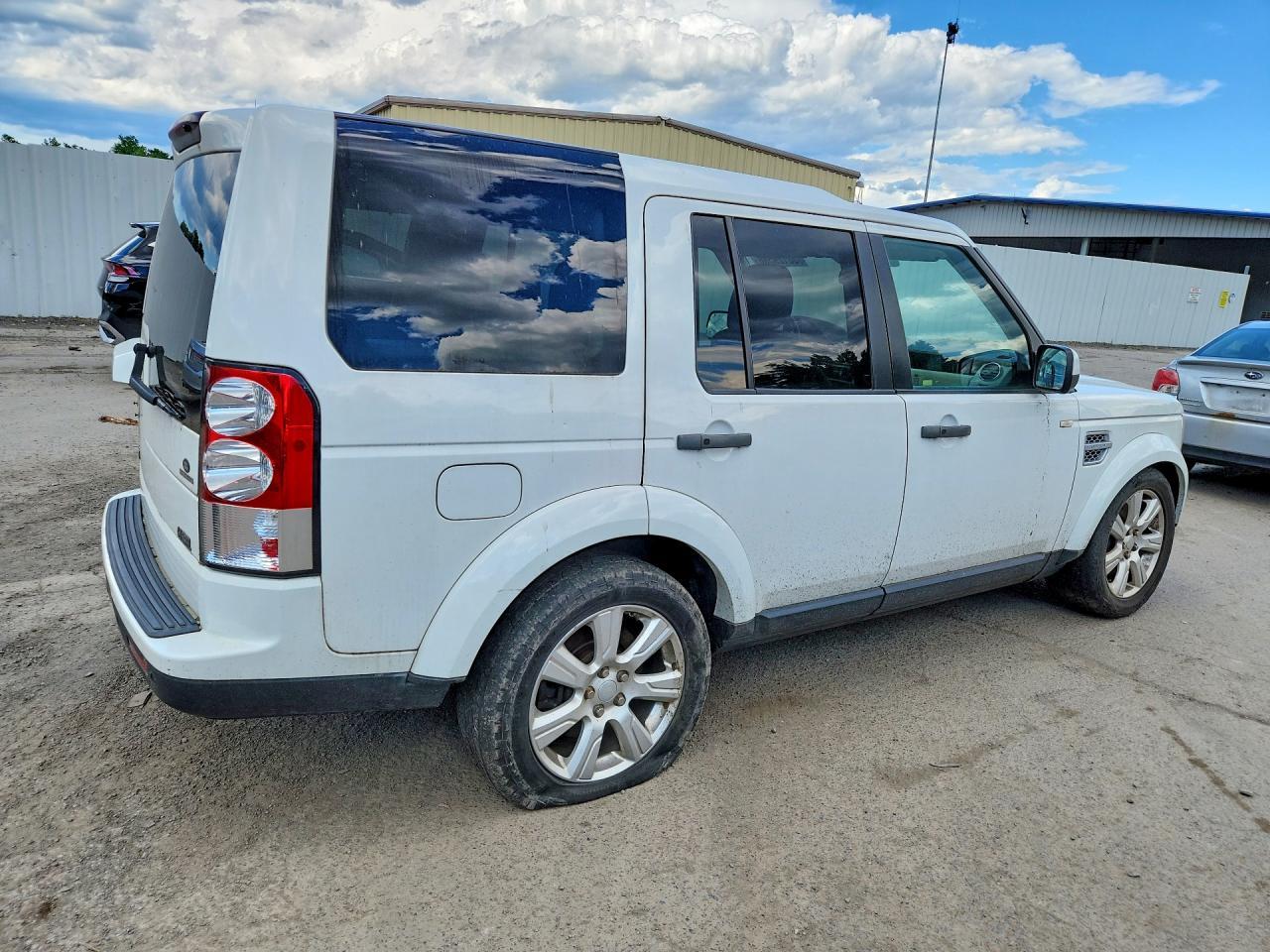 2011 Land Rover Lr4 Hse Luxury - Image 3