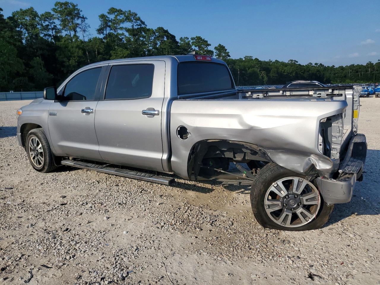 2021 Toyota Tundra Platinum - Фото 2