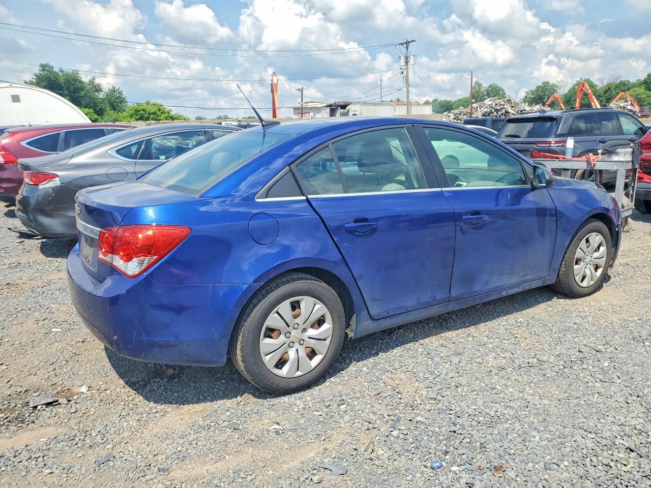 2012 Chevrolet Cruze Ls - Фото 3