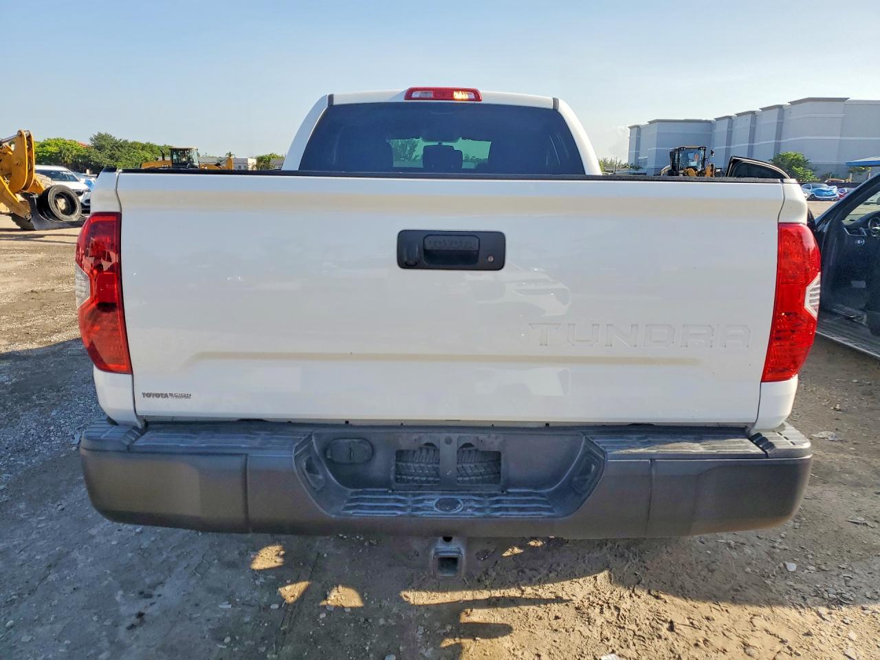 2014 Toyota Tundra Double Cab Sr - Фото 6