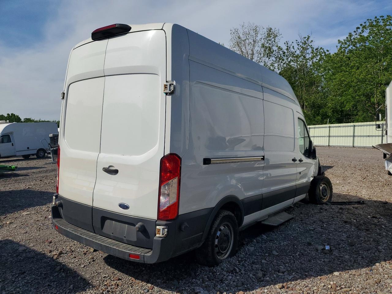 2018 Ford Transit 250 Delivery Van - Фото 3