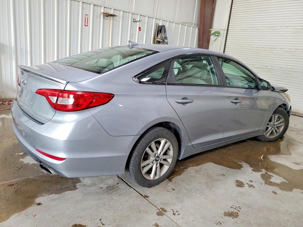 2017 Hyundai Sonata Se - Image 3