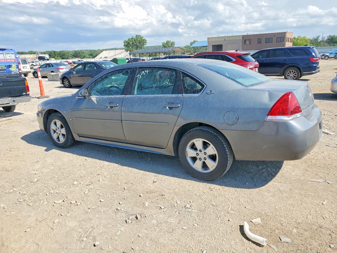2009 Chevrolet Impala 1Lt - Фото 2