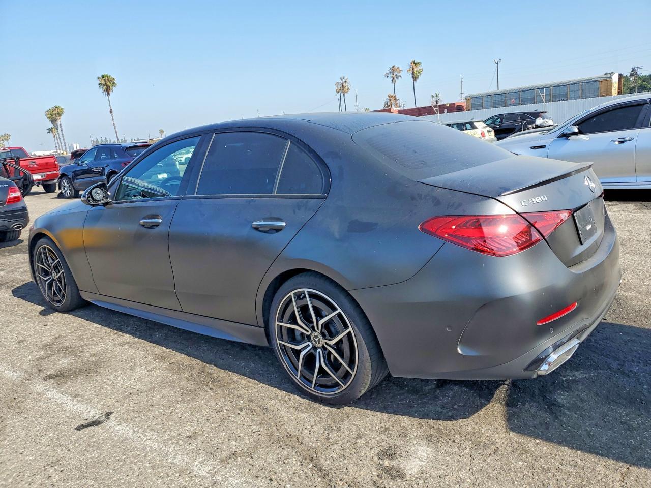 2025 Mercedes-Benz C 300 - Фото 2