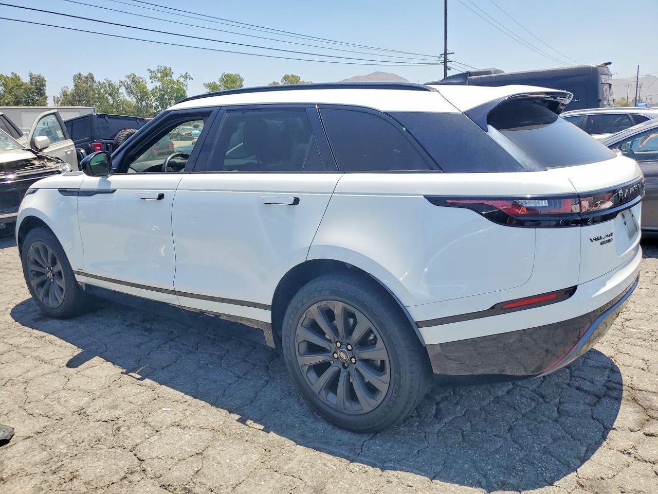 2019 Land Rover Range Rover Velar R-Dynamic Se - Image 2