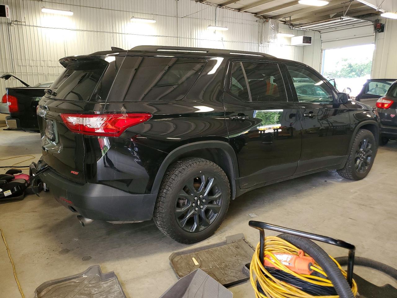 2021 Chevrolet Traverse Rs - Фото 3