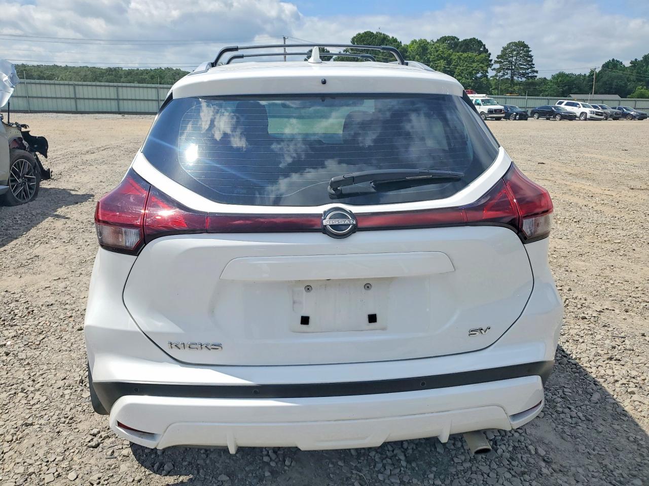 2024 Nissan Kicks Sv - Image 6
