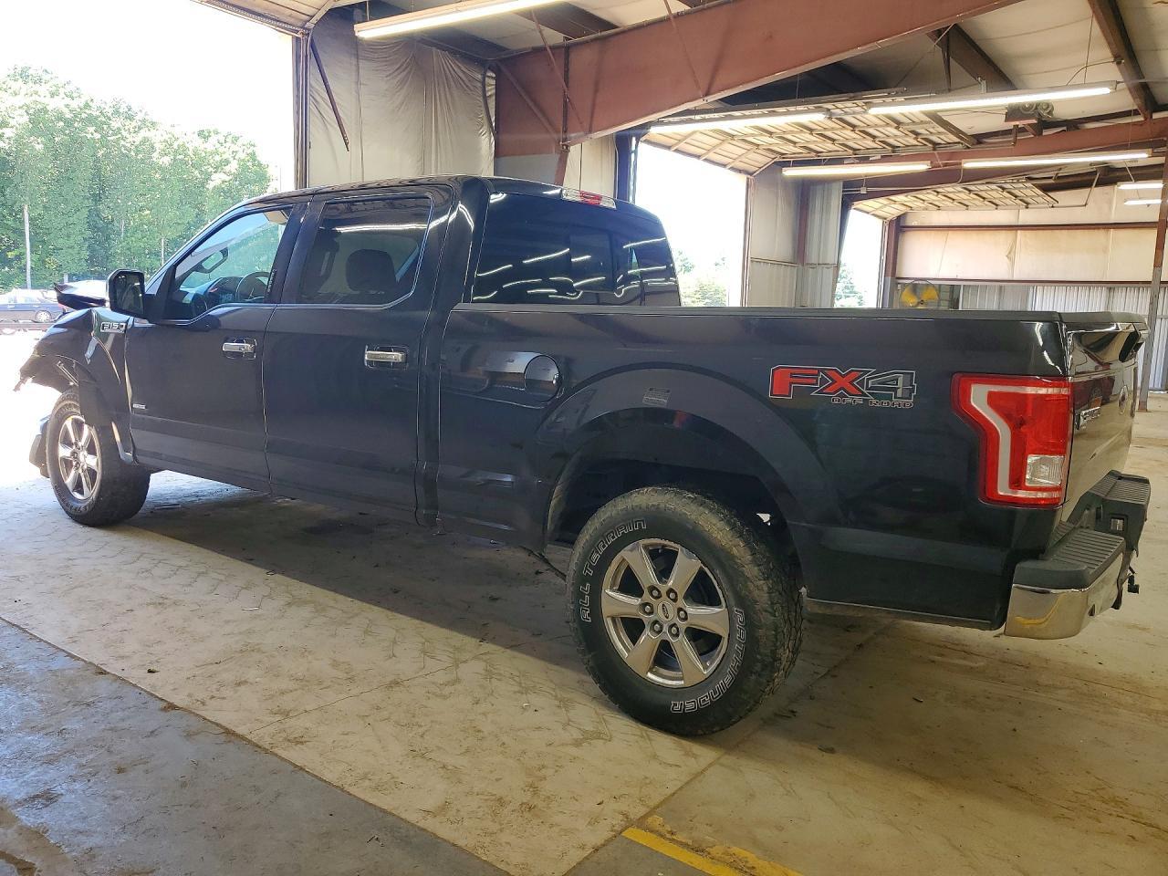 2015 Ford F150 Supercrew - Фото 2