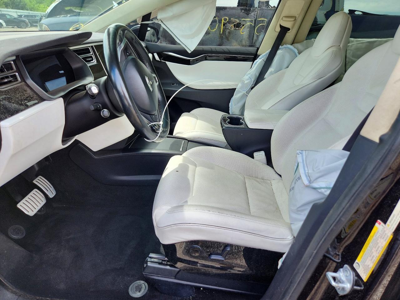 2016 Tesla Model X - Image 7