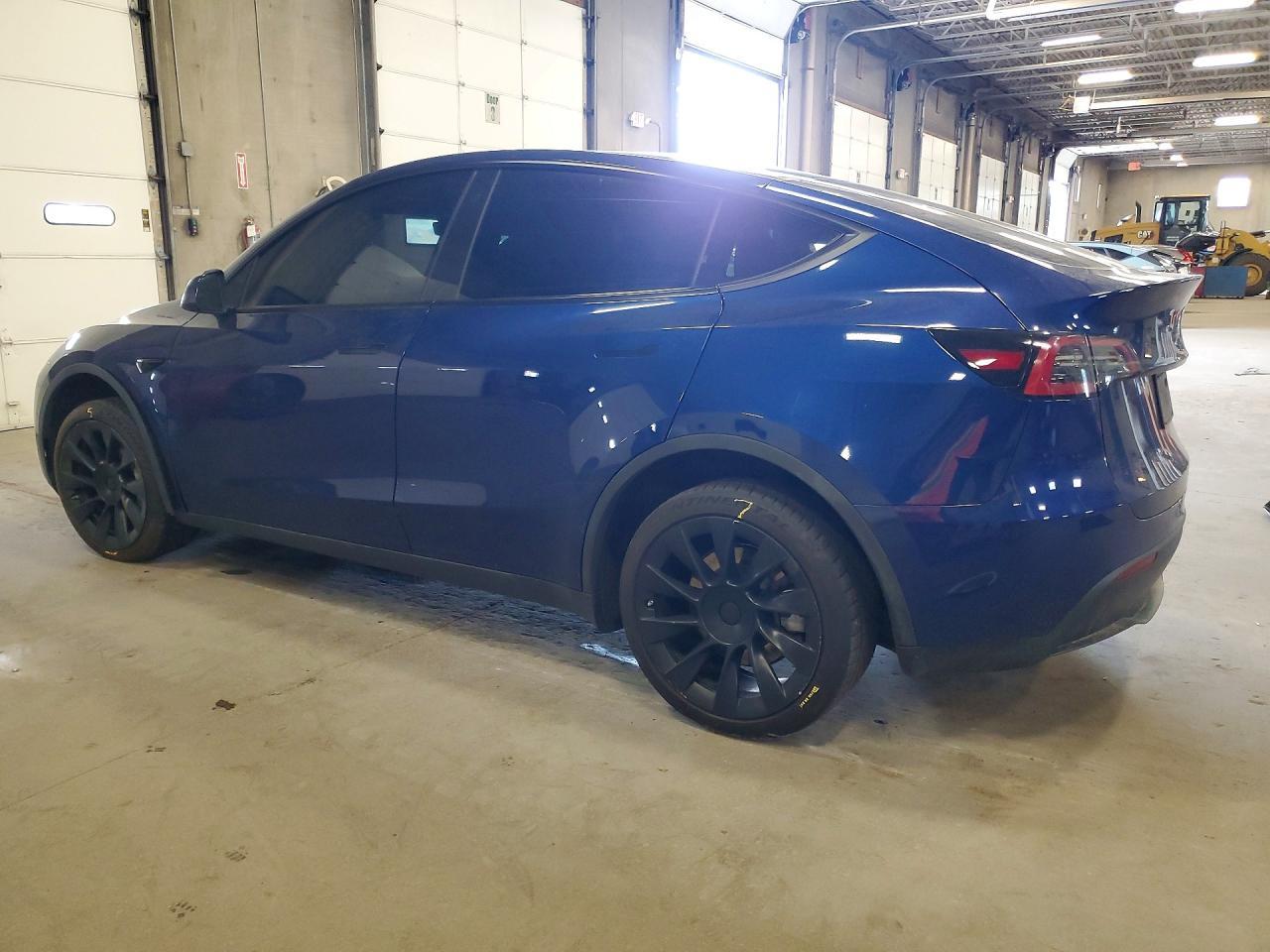 2022 Tesla Model Y - Фото 2
