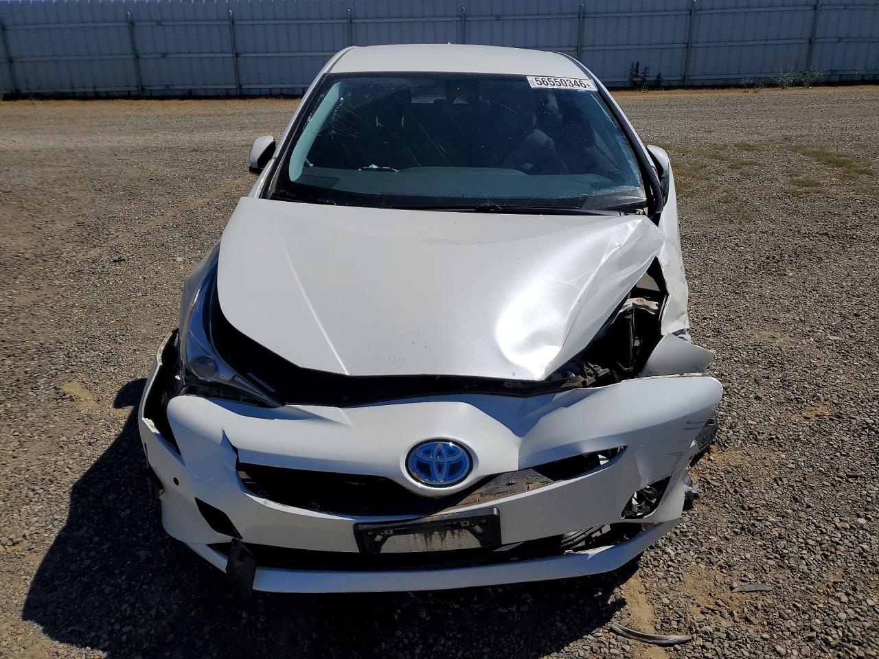 2017 Toyota Prius Two - Image 5