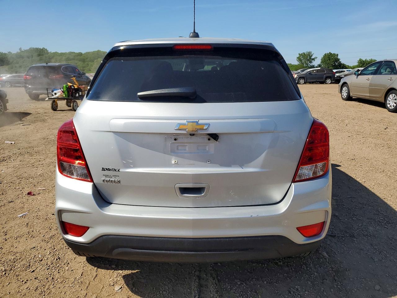 2020 Chevrolet Trax Ls - Image 6