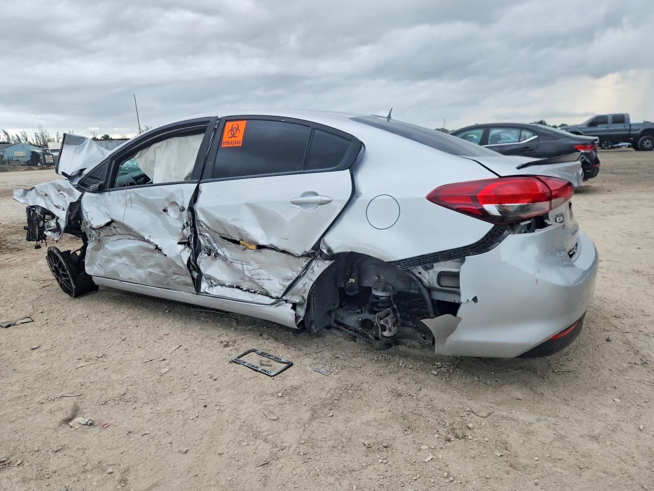2017 Kia Forte Lx - Фото 2