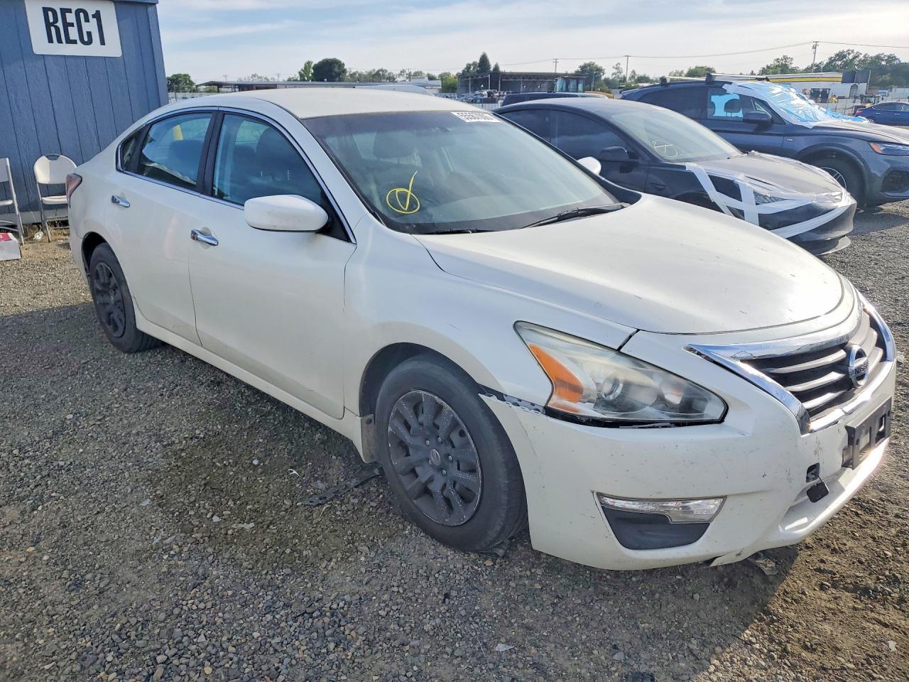 2015 Nissan Altima 2.5 S - Фото 4