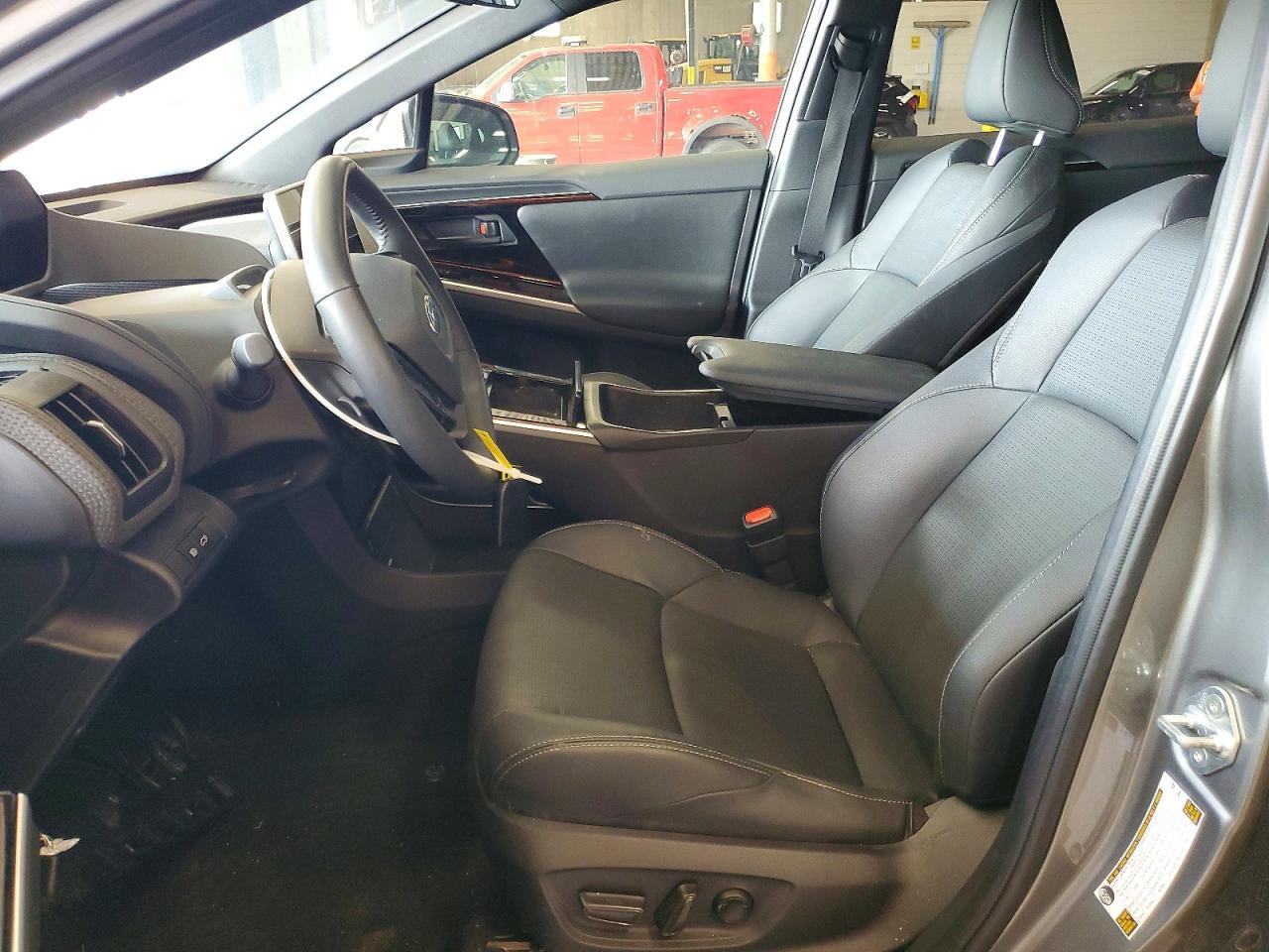 2024 Subaru Solterra Premium - Фото 7