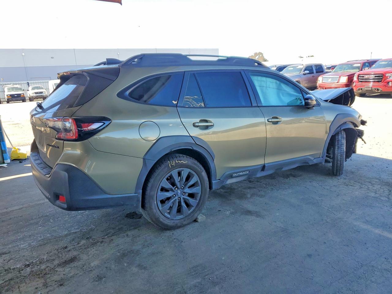 2023 Subaru Outback Onyx Edition - Image 3