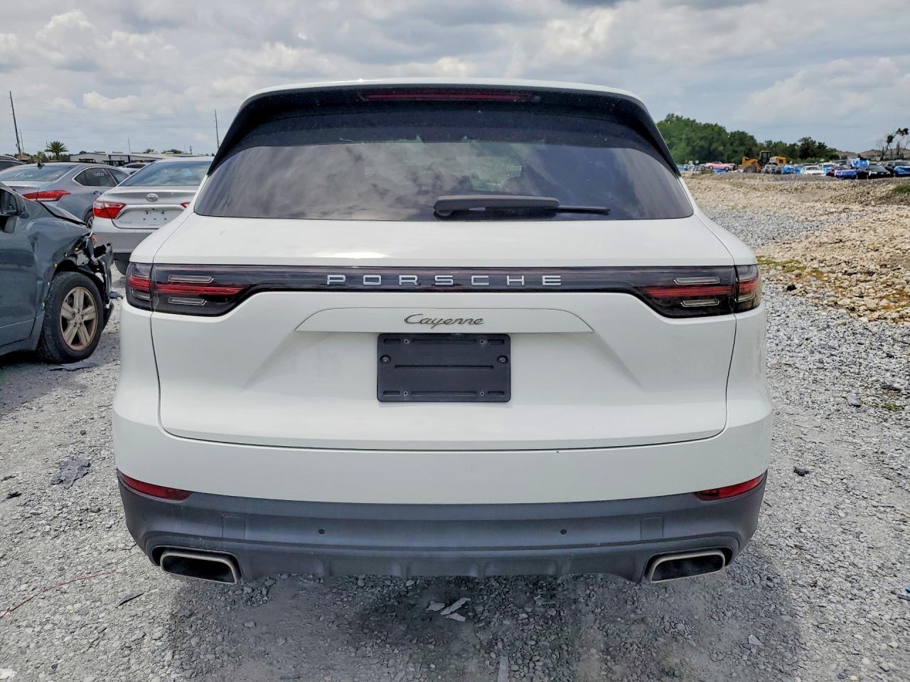 2019 Porsche Cayenne - Image 6