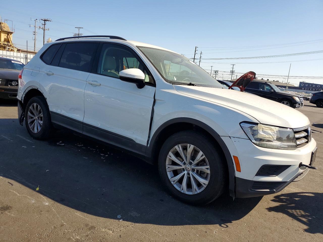 2018 Volkswagen Tiguan S - Image 4