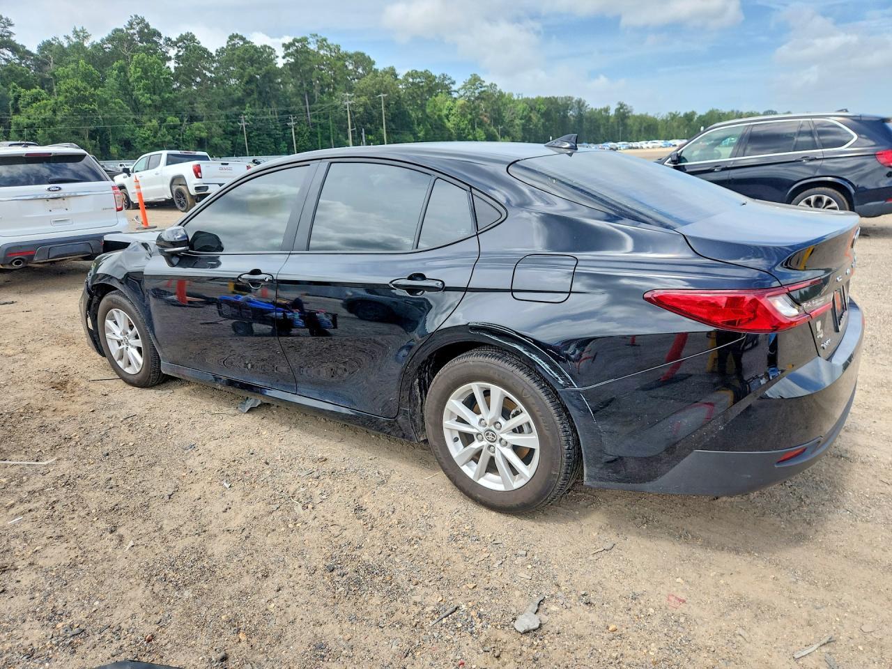 2026 Toyota Camry Le - Image 2