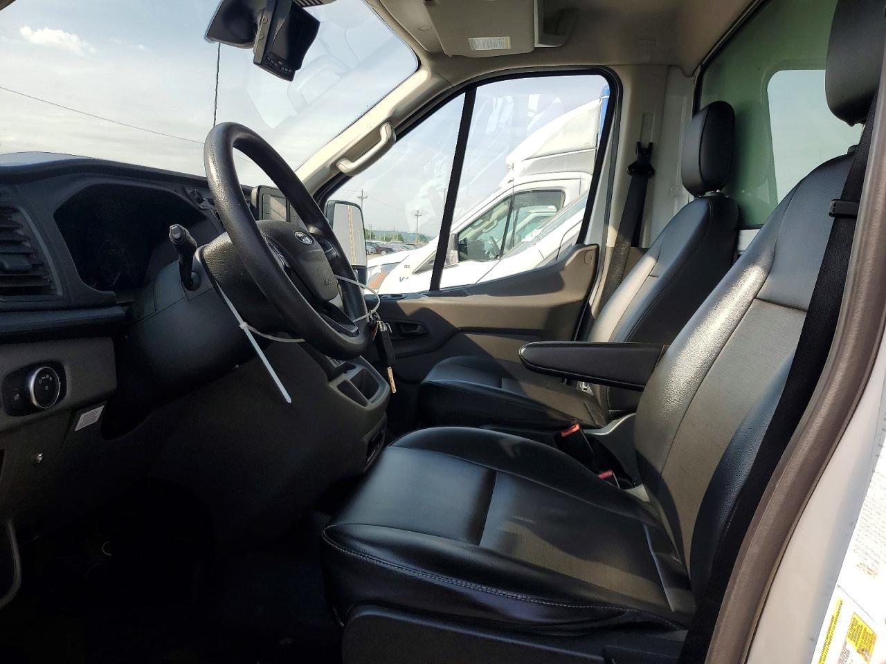 2022 Ford Transit Delivery Truck - Фото 7