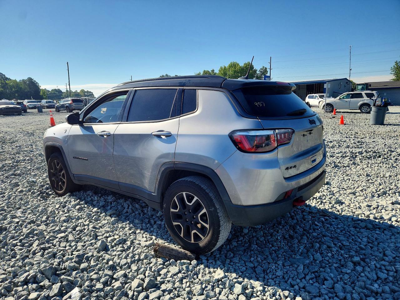 2020 Jeep Compass Trailhawk - Image 2