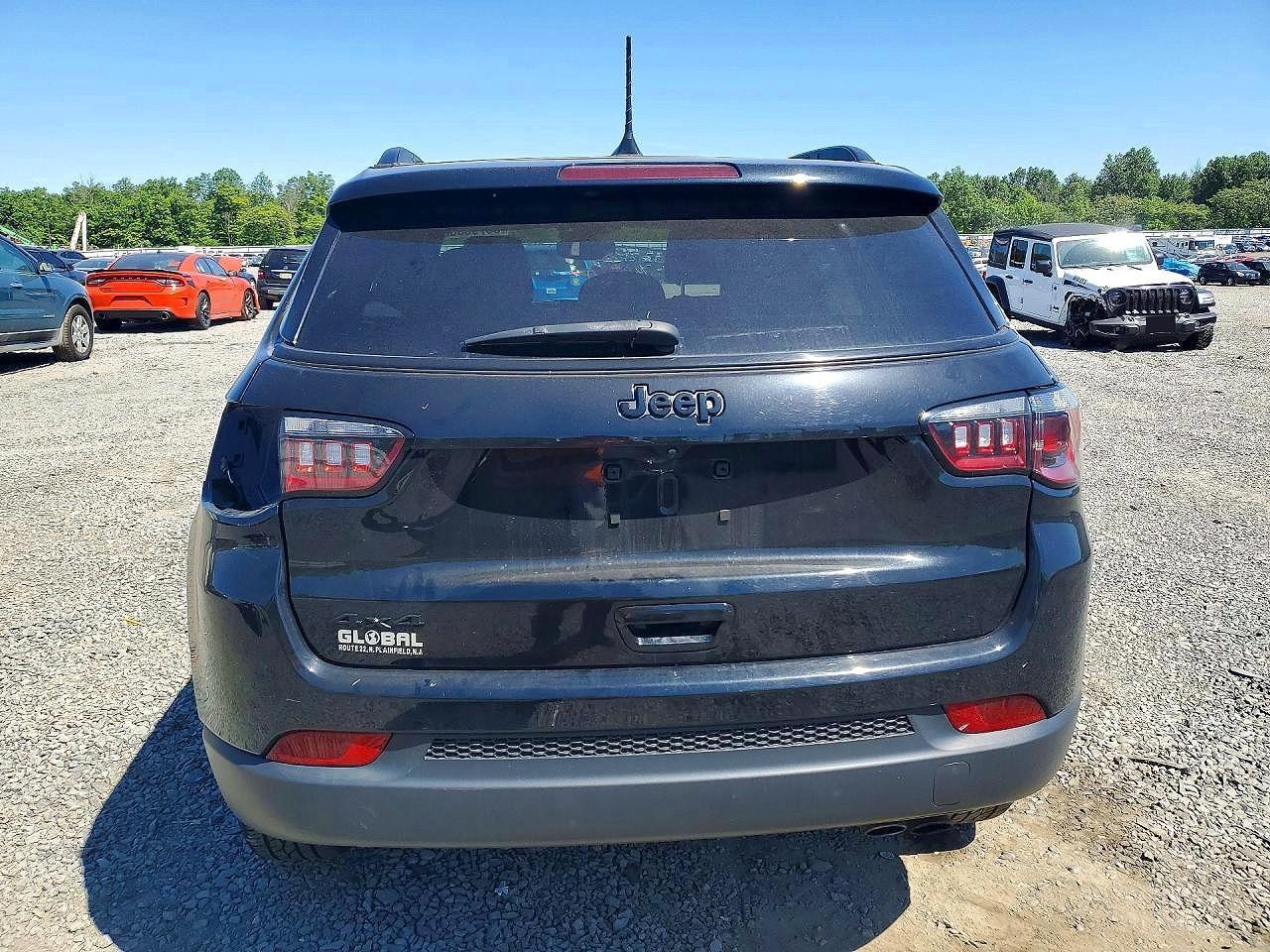 2022 Jeep Compass Latitude - Фото 6