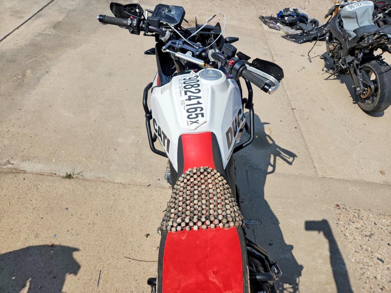 2025 Ducati Desert X - Фото 6