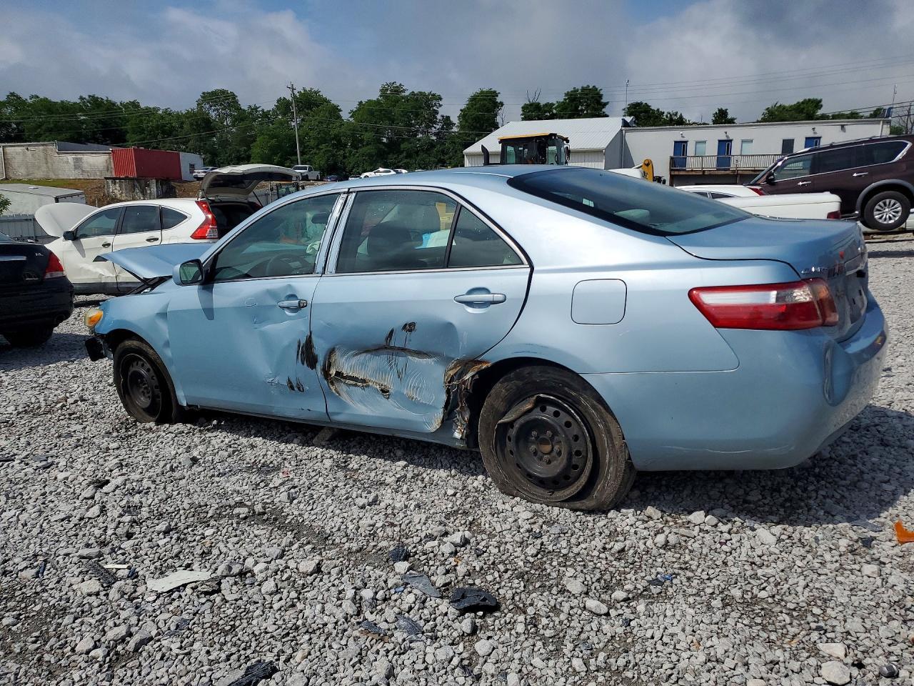 2009 Toyota Camry Le - Image 2