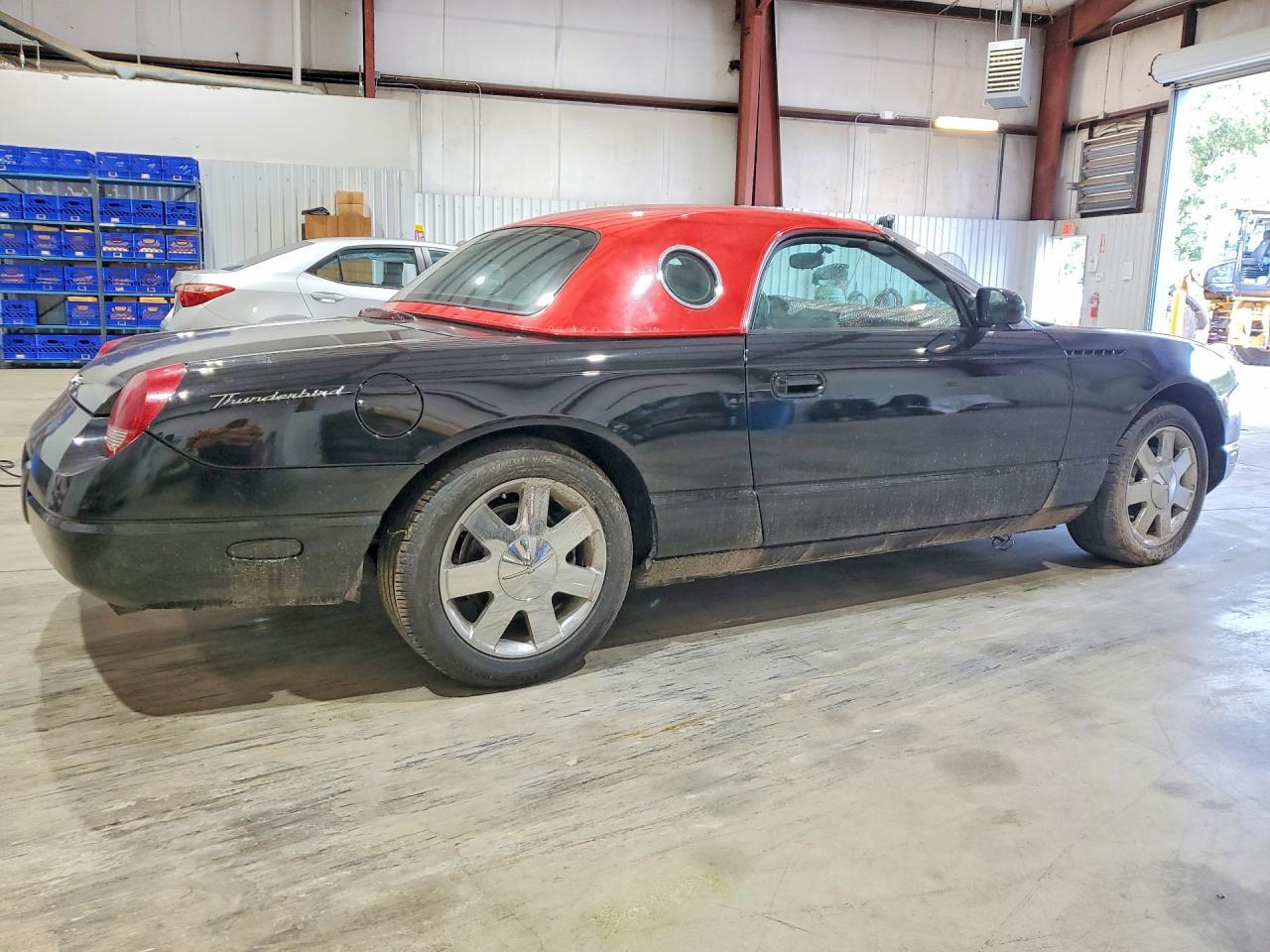 2002 Ford Thunderbird - Image 3